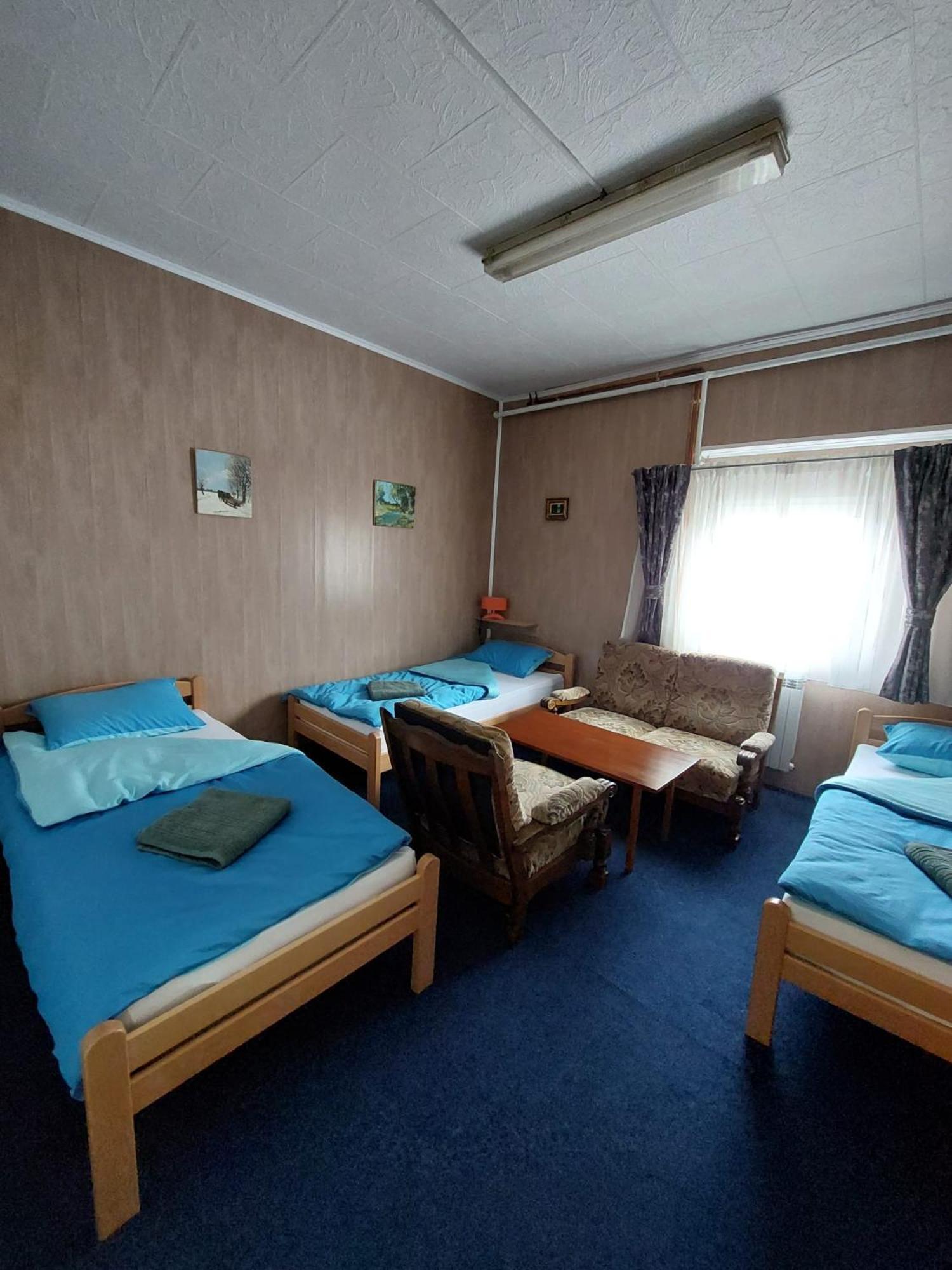 Hostel Suzzzy Novska Exterior photo